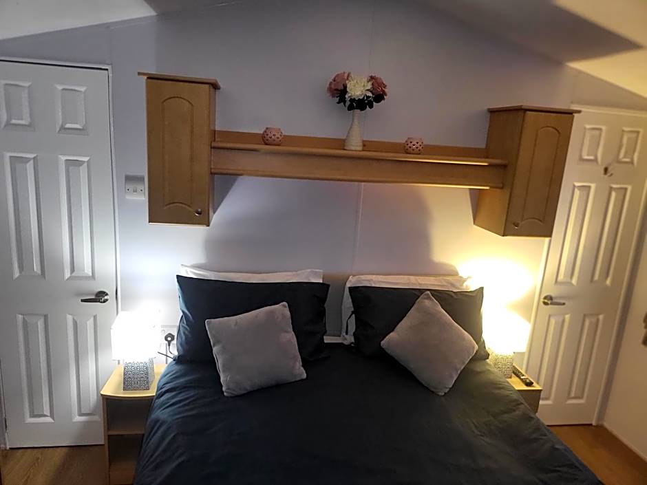 Vacation Escape - Valley Farm -Clacton-on-sea - Holiday Park