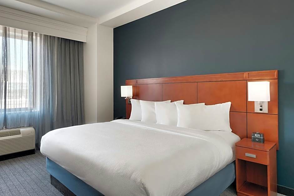 Courtyard by Marriott Lincoln Downtown/Haymarket