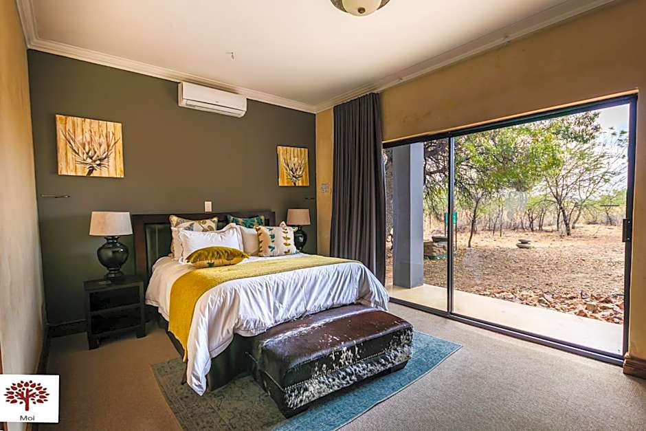 Zebula Golf and Wildlife Estate - The Milky Way Pax 12 - Moi Signature Luxury villa