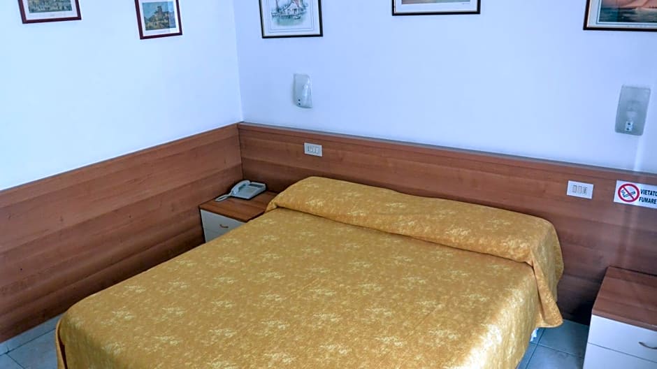 Hotel Mignon