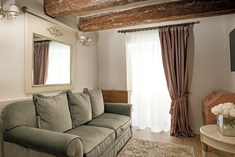 Suite with City View