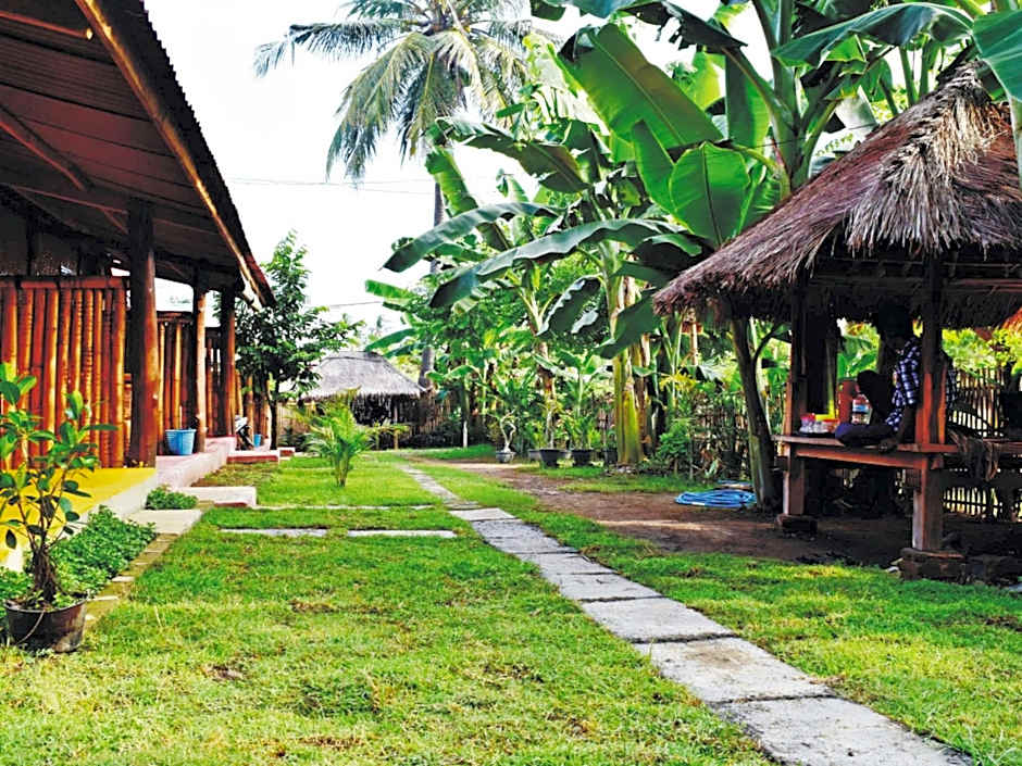 Sasak Lombok Bungalow – Kuta, Lombok, ID