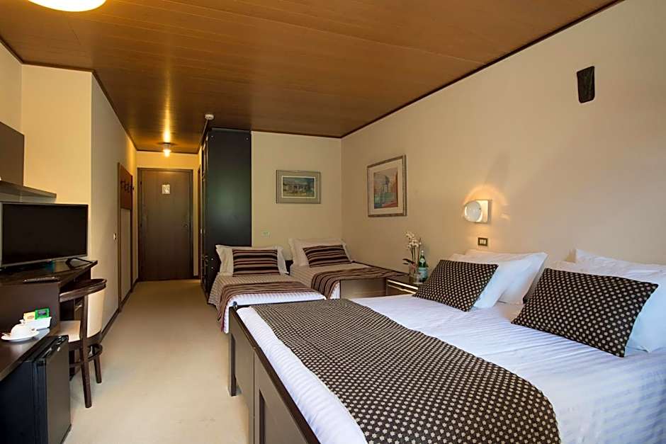 Hotel Mirella