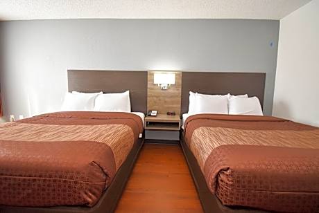 Standard Queen Room with Two Queen Beds - Non Smoking/Pet Friendly