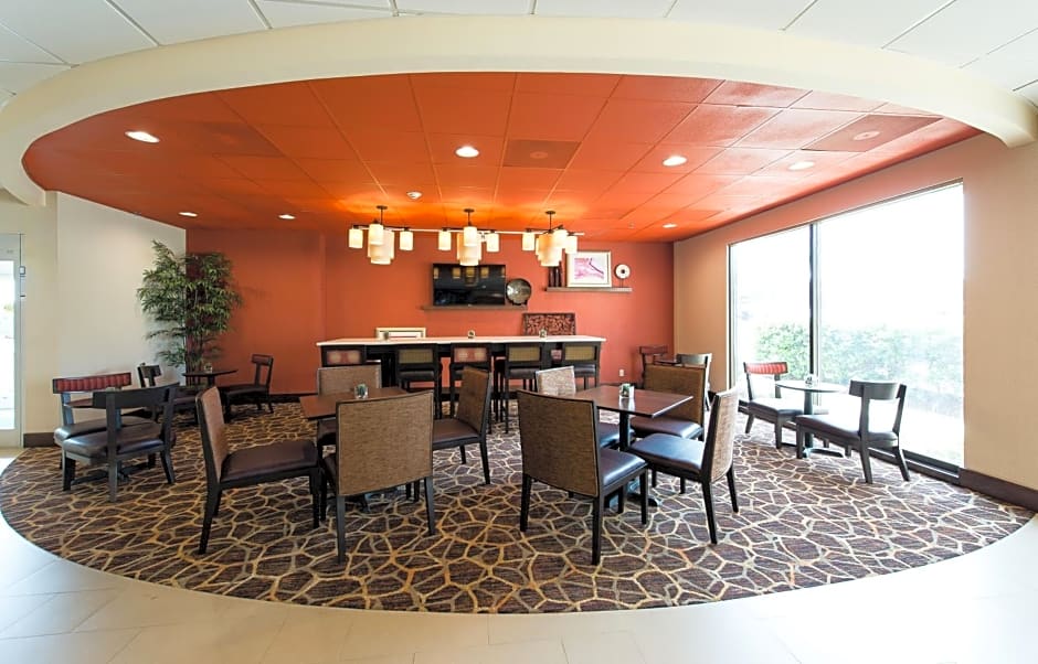 Holiday Inn Wilmington-Market Street, an IHG Hotel