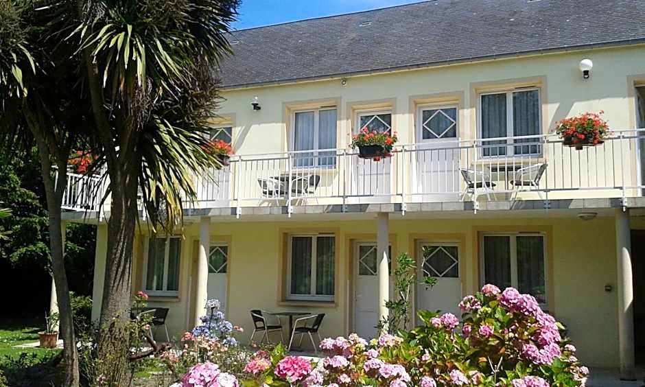 Logis Hôtel La Demeure du Perron