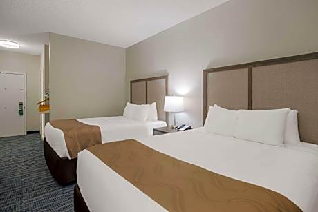 2 Queen Beds Nonsmoking Accessible