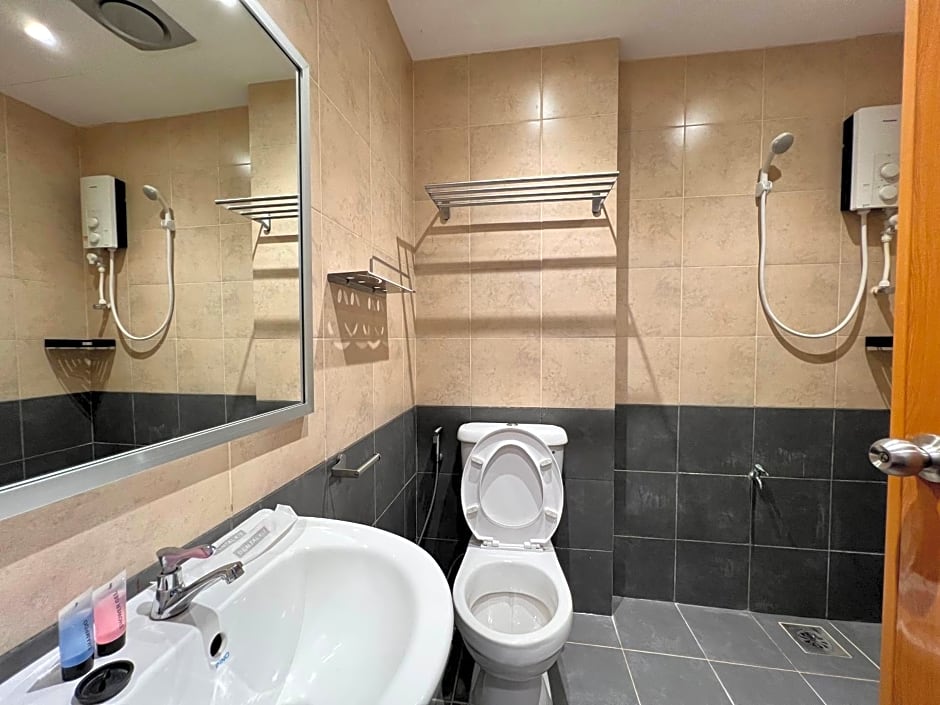 Capital O 90985 Margo Hotel KK