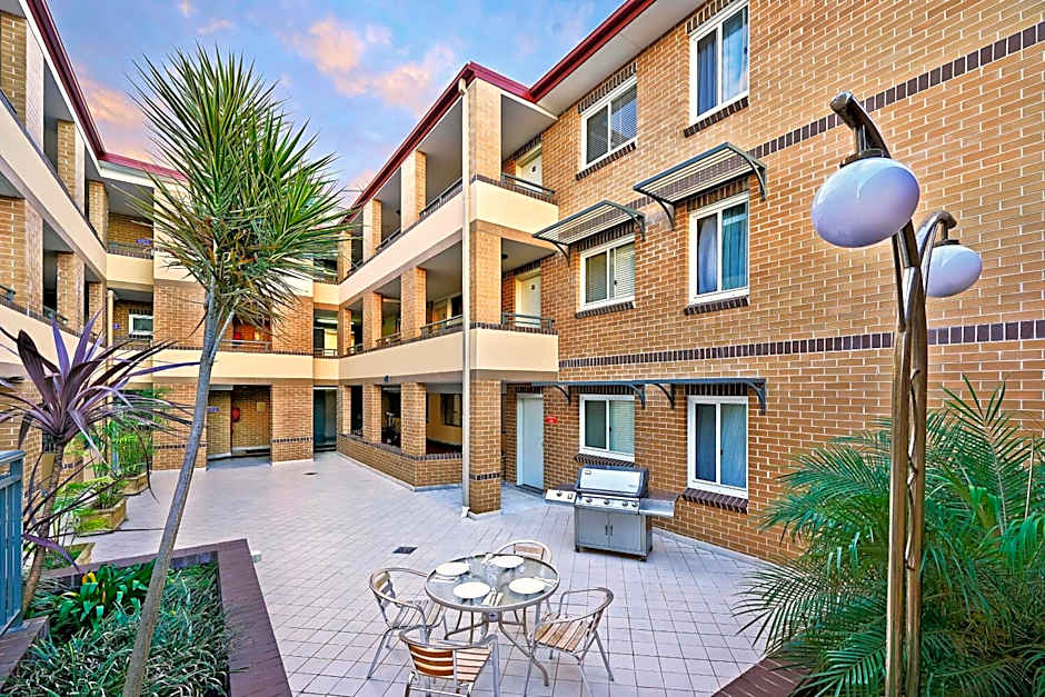 Comfort Inn & Suites Burwood