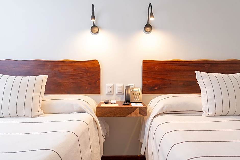 Hotel & Suites Villasol