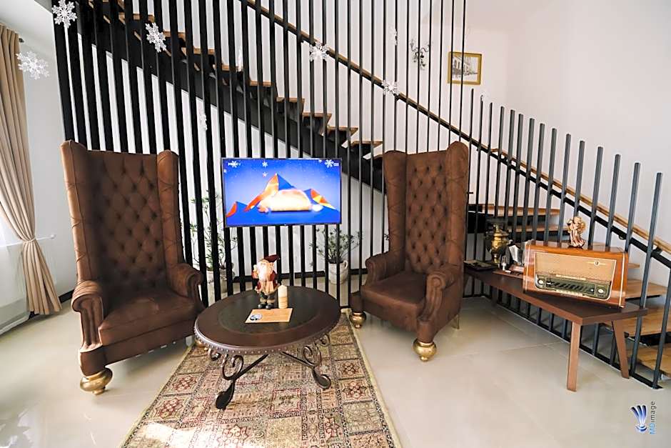 Hotel La Belle Epoque