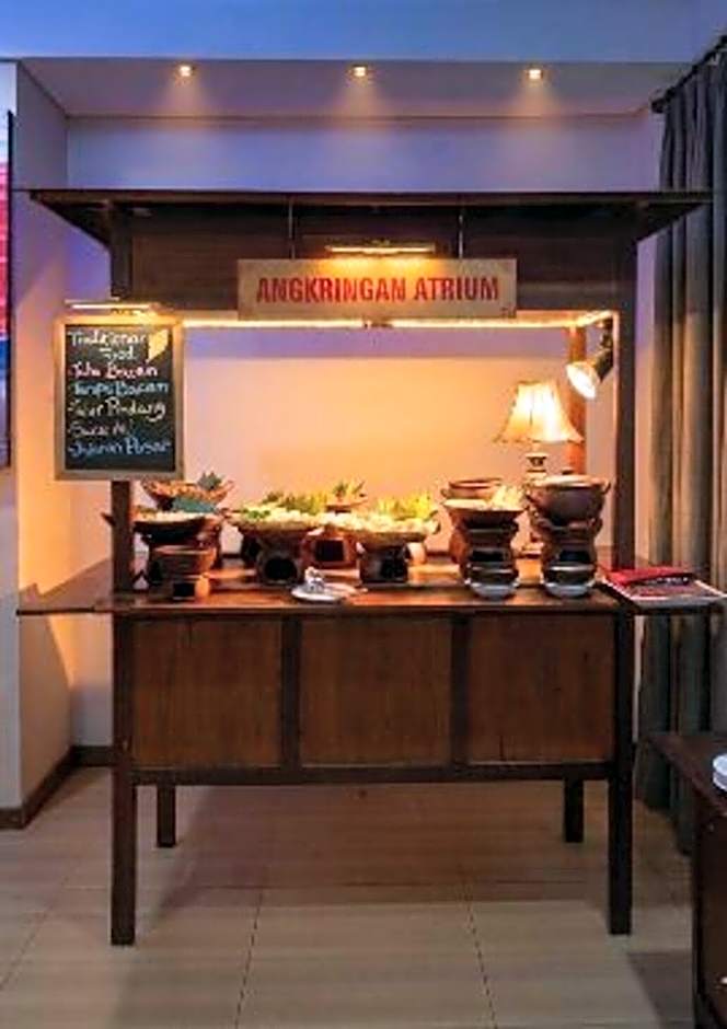 Atrium Premiere Hotel
