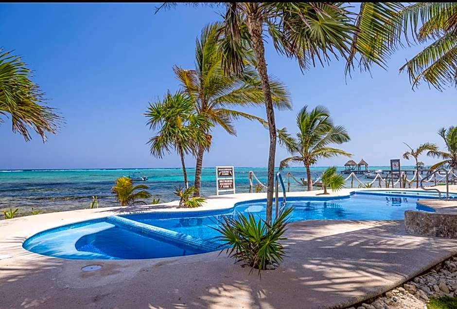 Casa Cenote Hotel