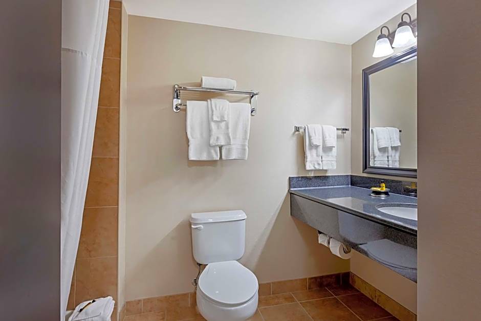 Best Western Plus Muskoka Inn