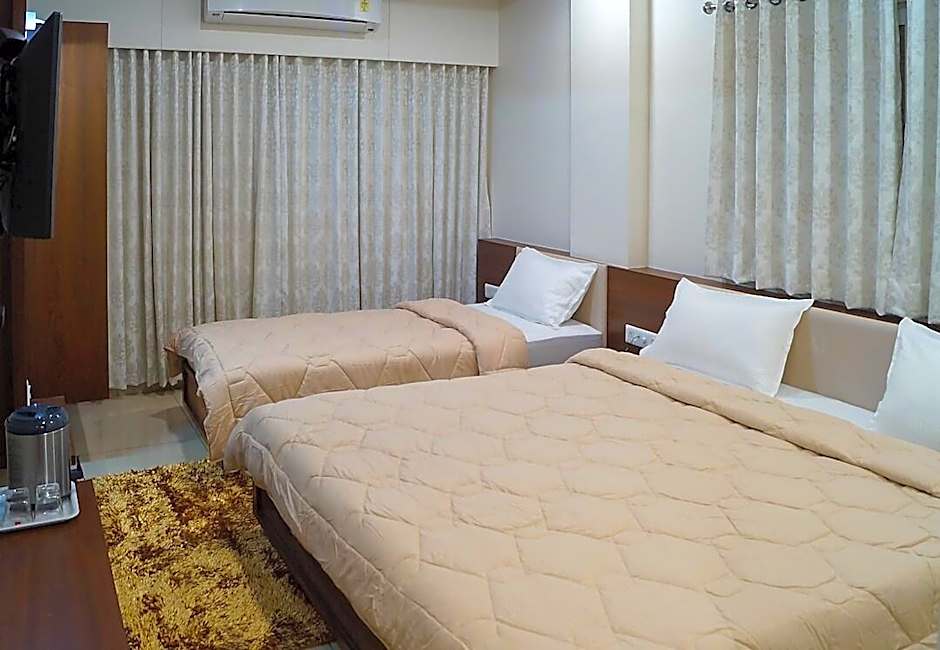 Hotel Midtown, Vadodara