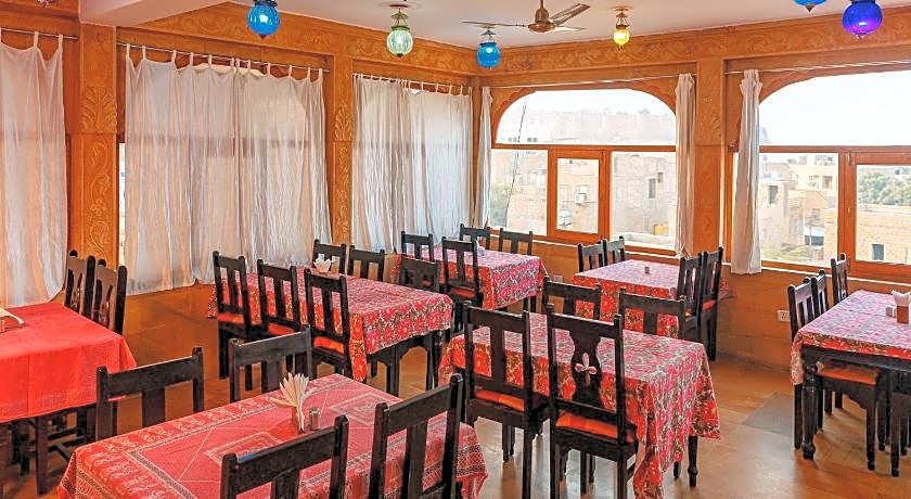 Hotel Lal Garh Fort And Palace