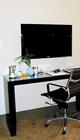 Deluxe Queen Room with Two Queen Beds