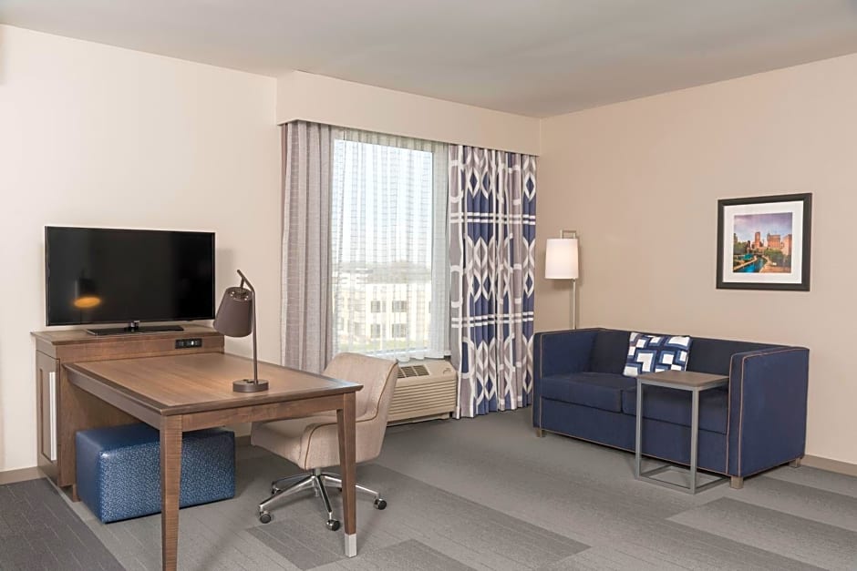 Hampton Inn & Suites Indianapolis-Keystone, IN