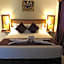 Victoria Palms Hotel