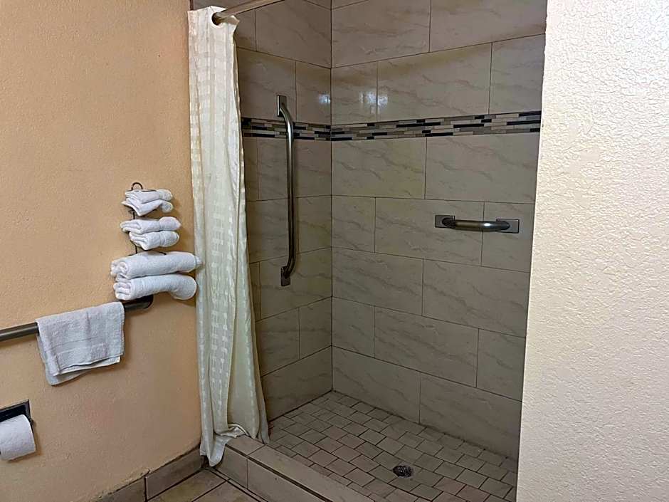 Motel 6 Deming, NM