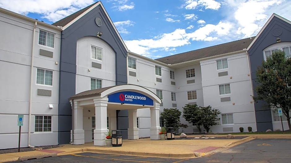 Candlewood Suites Peoria At Grand Prairie Hotel