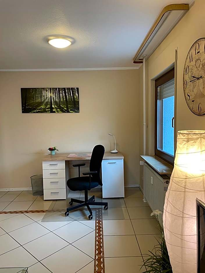 Parkplätze, Einzelbetten, 2 TVs, Balkon, Terrasse, fast Wi-Fi bis zu 1000 Mbit, Homeoffice