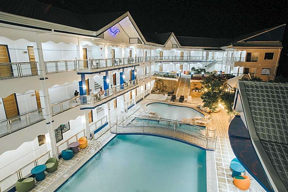Santiago Cove Hotel and Restaurant