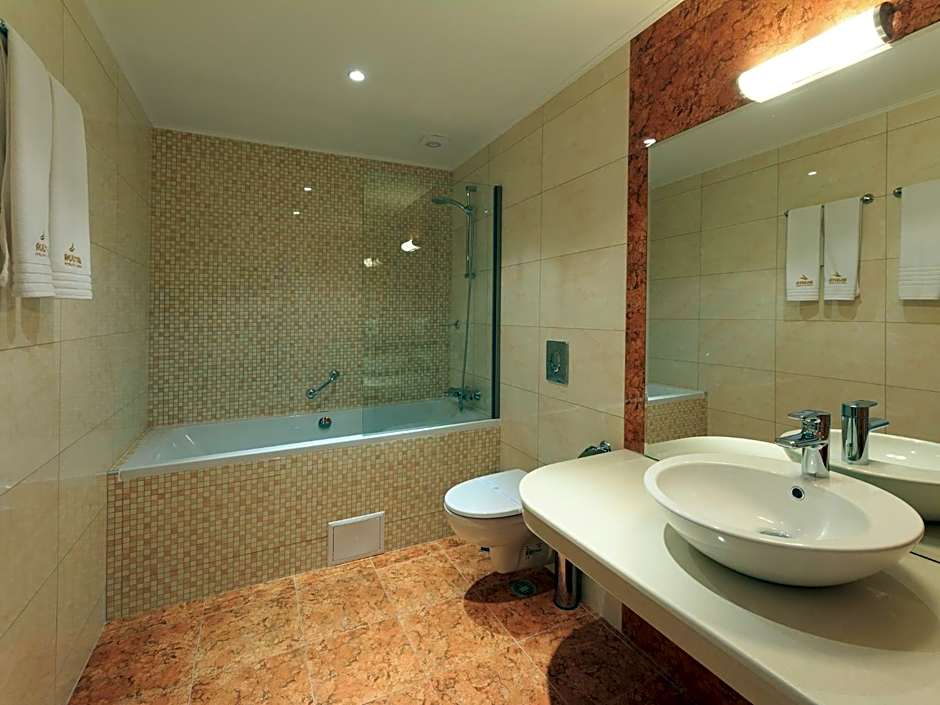 Agusta Hotel, Garden & SPA