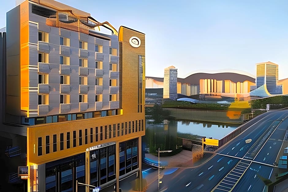 Golden Business Hotel