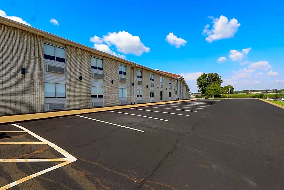 Days Inn by Wyndham Jackson