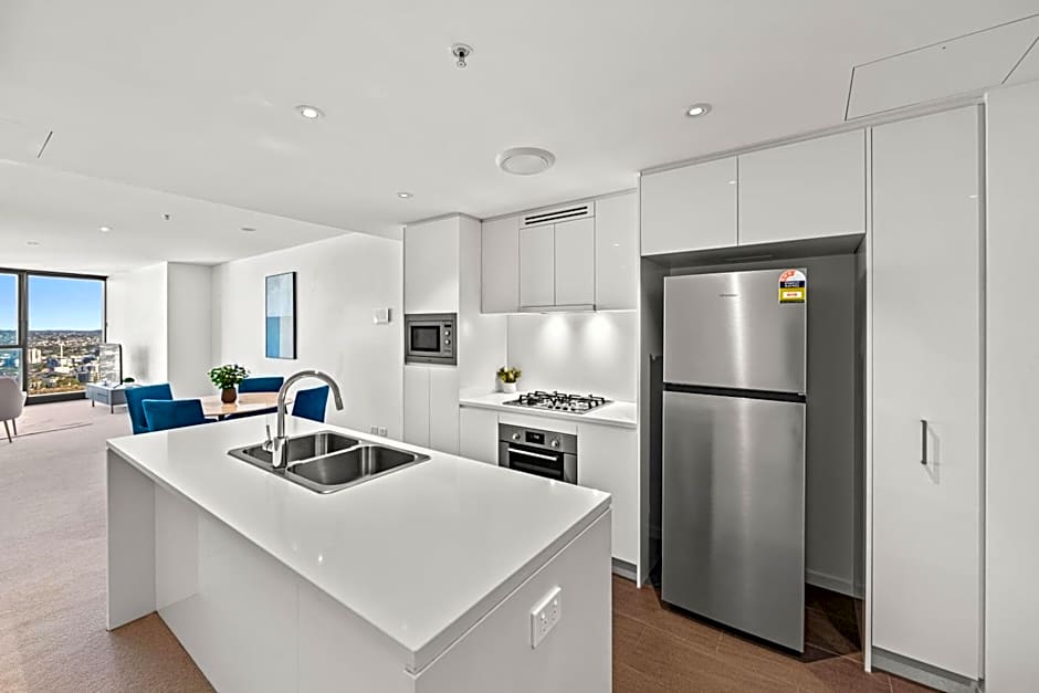 Brisbane Skytower by CLLIX