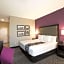 La Quinta Inn & Suites by Wyndham Memphis Downtown