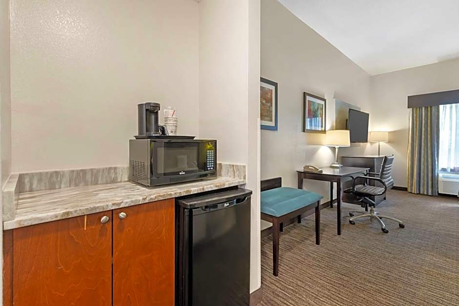 Best Western Magnolia Inn And Suites