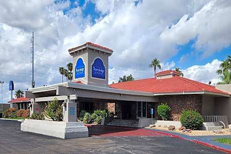 Travelodge by Wyndham Phoenix North