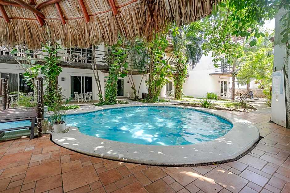 Mayan Art Hotel 10 Avenue