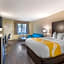 Quality Inn & Suites Camarillo-Oxnard