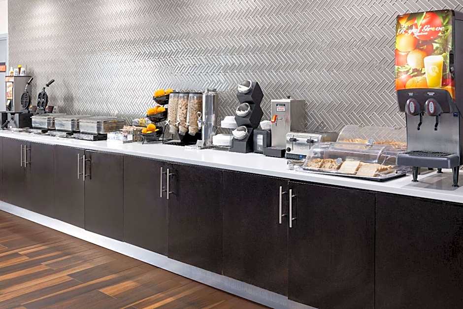 La Quinta Inn & Suites by Wyndham Newnan