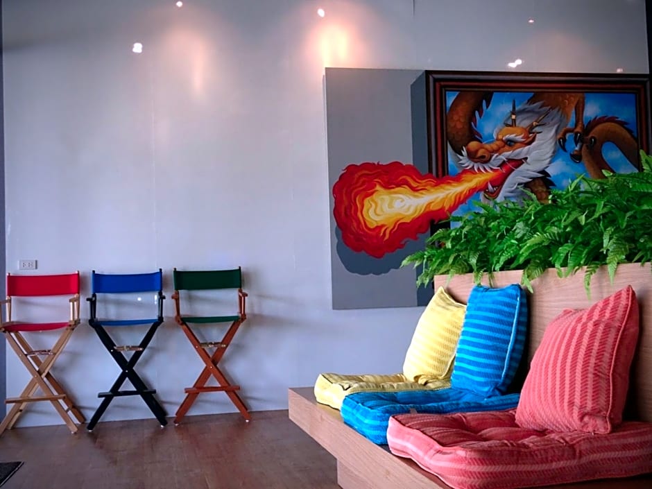 The Pride Hotel At Laemsing