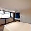 Atour Hotel Dalian Donggang Business District Gangwan Plaza