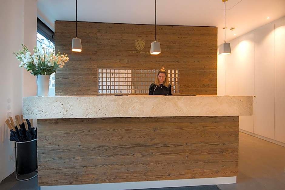 Downtown Vi Vadi Hotel