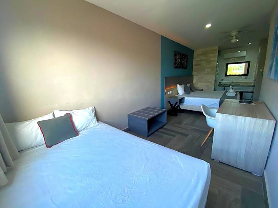 Illusion Xpress I Attraction Hotel Deluxe