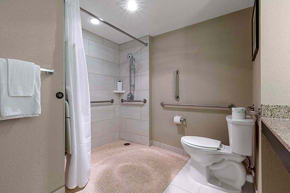 DoubleTree by Hilton Park City - The Yarrow