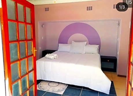 Ankuweni Guest house