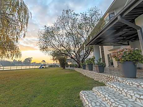 ANEW Hotel & Convention Centre OR Tambo Johannesburg