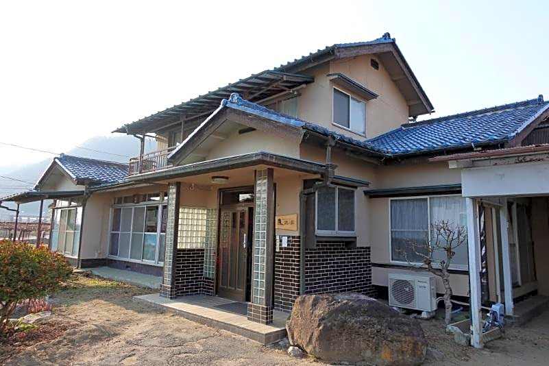 Tetsudo Guesthouse Tetsunoya