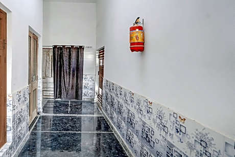 Hotel O Desi Tadka Hotel & Restaurant