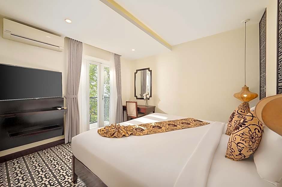 Hoi An Canal House Riverside by Haviland