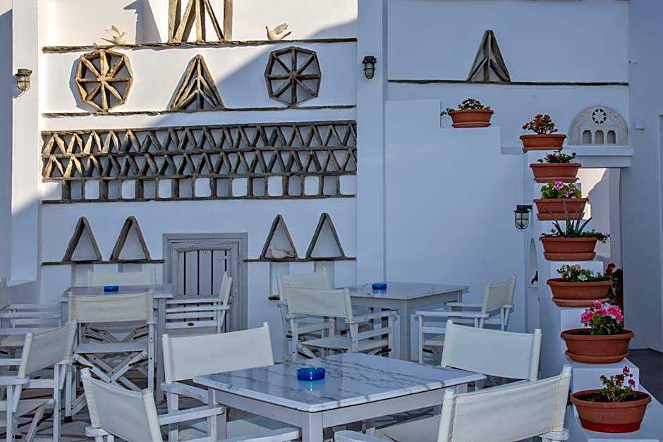 Porto Raphael Residences & Suites