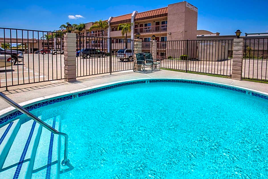 Days Inn by Wyndham Ontario Airport