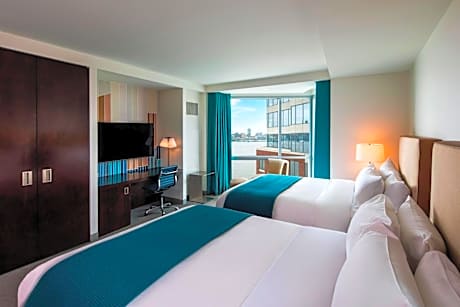 Queen Room with View